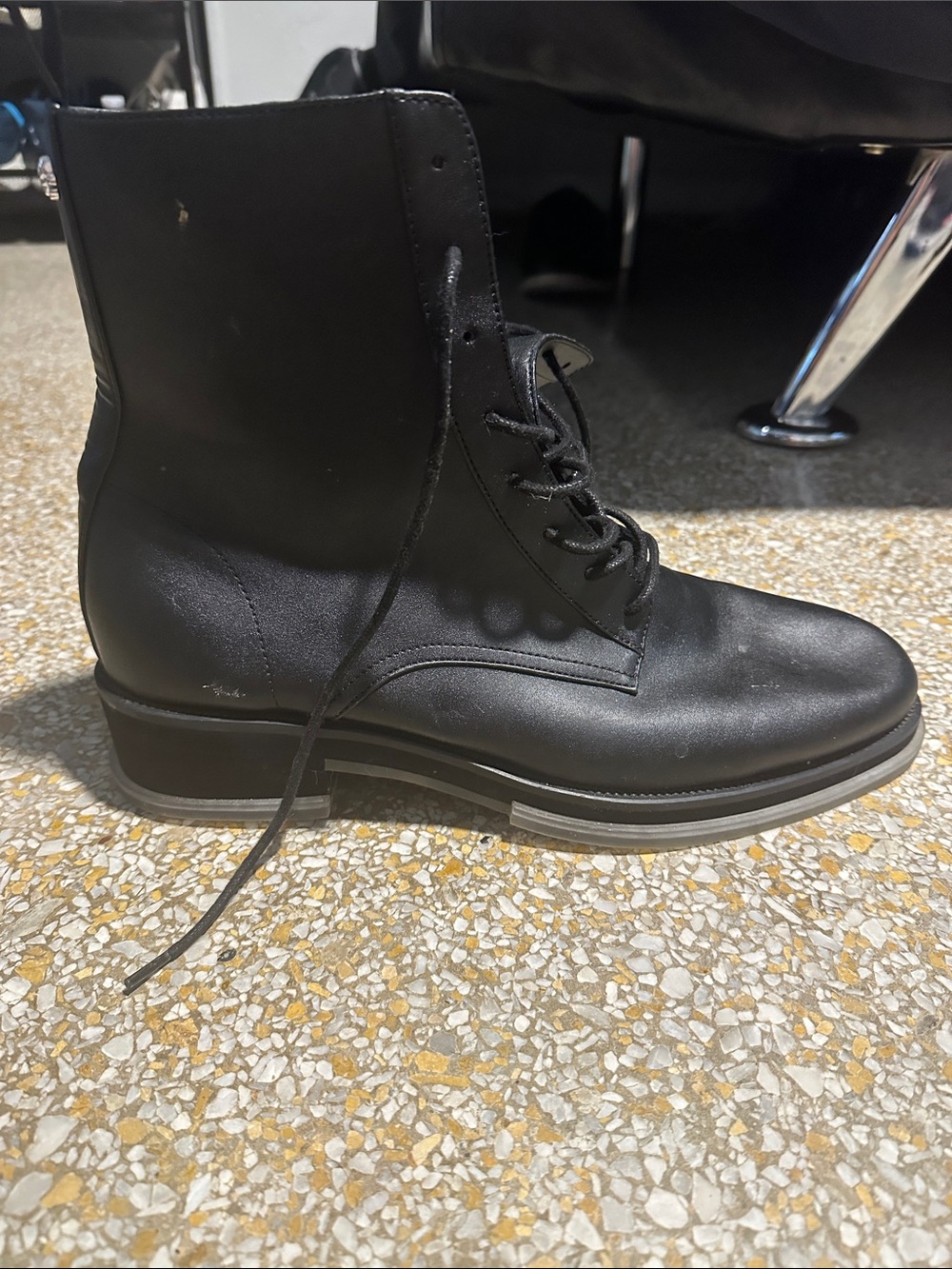 Men’s hiking boots. Wore once